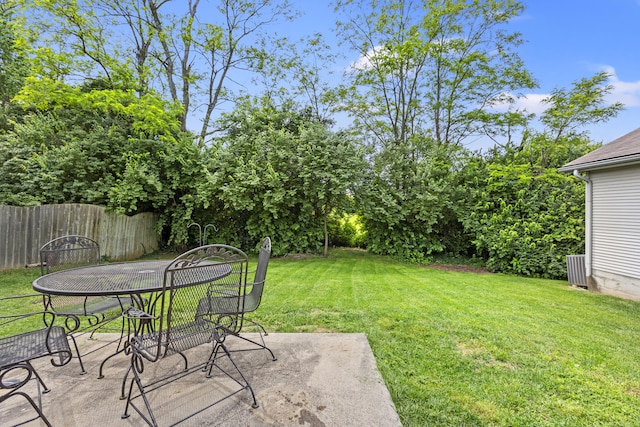 2768 Red Clover Ln, Lexington, KY 40511 - view of yard with outdoor dining space and a patio