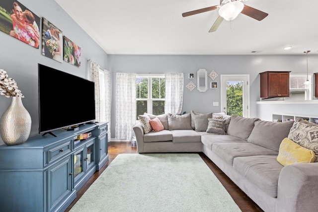 2768 Red Clover Ln, Lexington, KY 40511 - living area featuring dark wood-style flooring and a ceiling fan