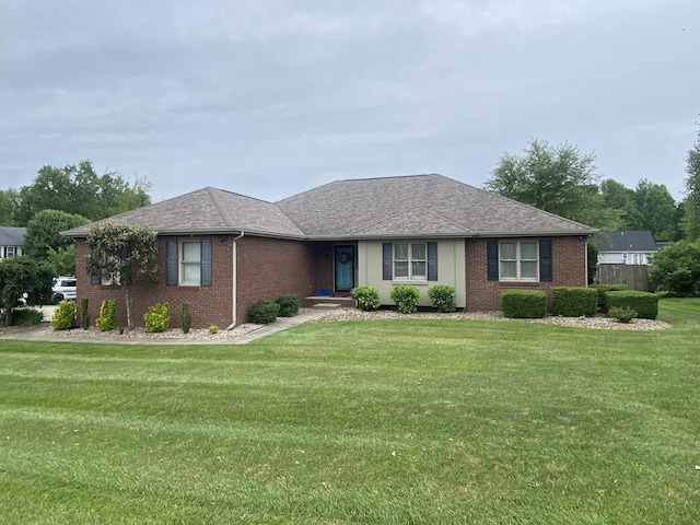 319 Huckleberry Ln, London, KY 40744 - ranch-style house with brick siding and a front lawn