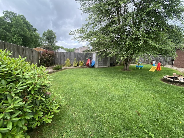 319 Huckleberry Ln, London, KY 40744 - view of yard featuring a playground
