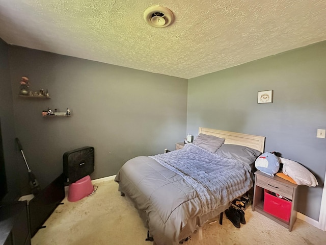 3125 Old Bull Rd, Eubank, KY 42567 - carpeted bedroom featuring a textured ceiling and baseboards