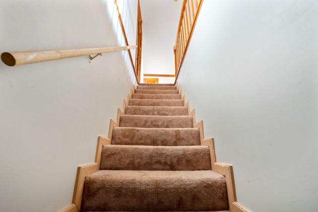 10708 Battlefield Memorial Hwy, Berea, KY 40403 - view of staircase