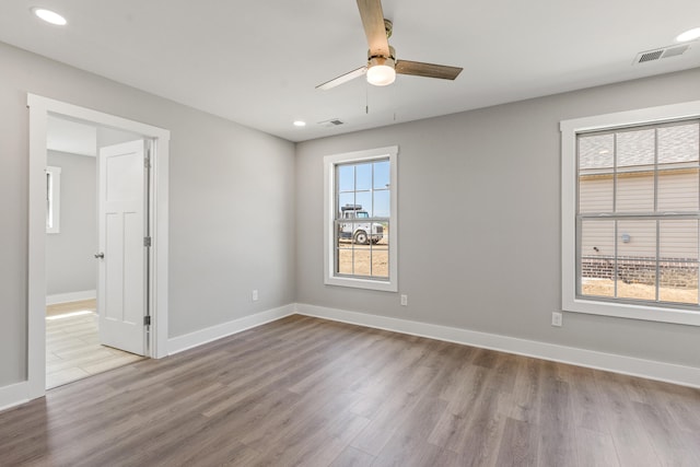 469 Wyldwood Way, Berea, KY 40403 - unfurnished room featuring wood finished floors, ceiling fan, baseboards, and recessed lighting