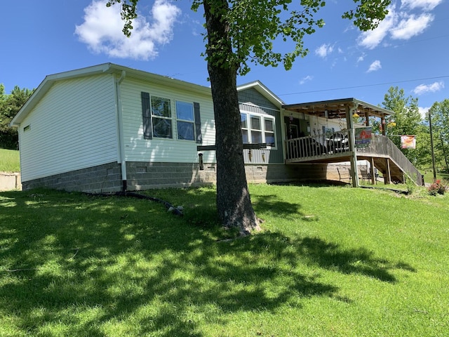 1306 Johnson Rd, Harrodsburg, KY 40330 - back of house with a lawn, stairs, and crawl space
