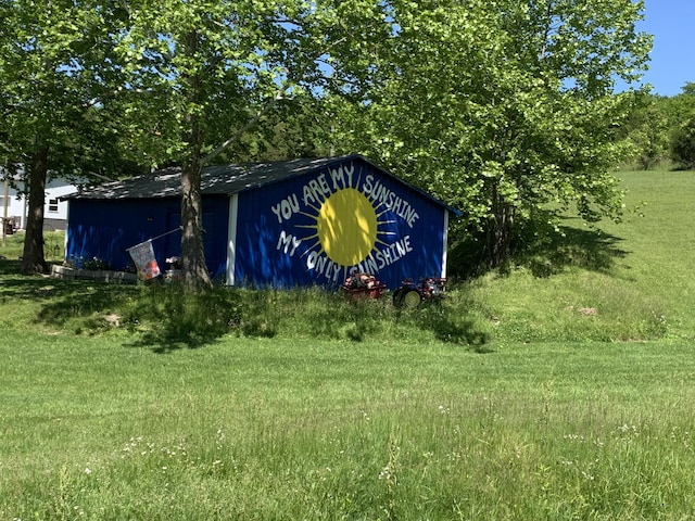 1306 Johnson Rd, Harrodsburg, KY 40330 - community / neighborhood sign featuring a yard