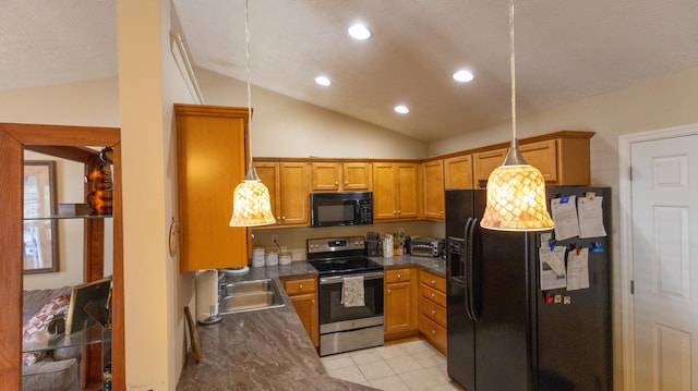 3659 Leisure Creek Ct, Lexington, KY 40517 - kitchen featuring black appliances, lofted ceiling, a sink, dark countertops, and recessed lighting