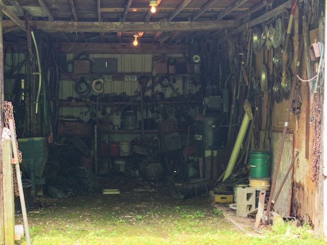755 Mckee Rd, Irvine, KY 40336 - view of garage
