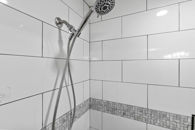 281 Meridian Way, Richmond, KY 40475 - bathroom view of a tile shower