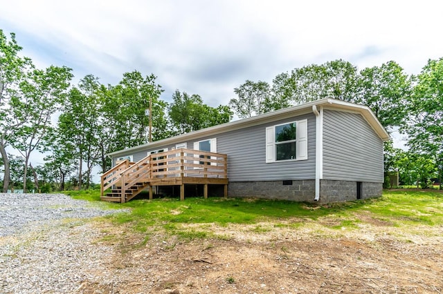 2832 Two Mile Rd, Winchester, KY 40391 - view of front of property featuring a wooden deck and crawl space