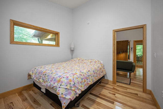 3786 Shoemaker Rdg, Beattyville, KY 41311 - bedroom featuring light wood-type flooring and baseboards