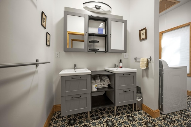 3786 Shoemaker Rdg, Beattyville, KY 41311 - bathroom with baseboards and two vanities