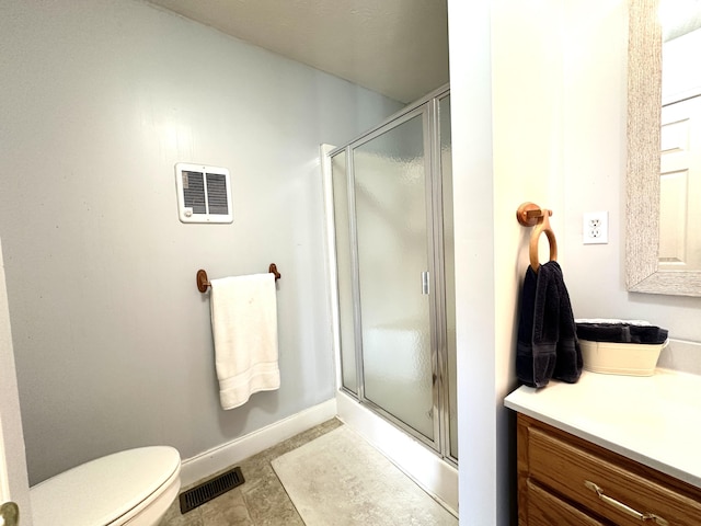 498 Winding Blade Rd, East Bernstadt, KY 40729 - bathroom with vanity, a shower with door, toilet, and baseboards