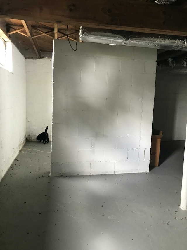 498 Winding Blade Rd, East Bernstadt, KY 40729 - view of unfinished basement