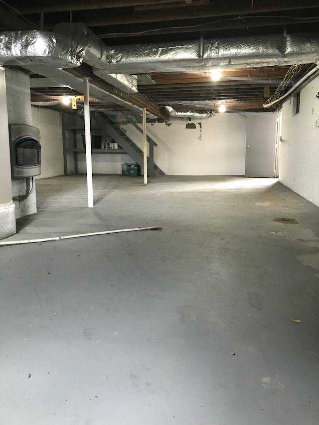 498 Winding Blade Rd, East Bernstadt, KY 40729 - unfinished basement with heating unit