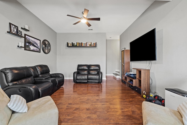 929 Lauderdale Dr, Lexington, KY 40515 - living room with a ceiling fan, wood finished floors, and baseboards