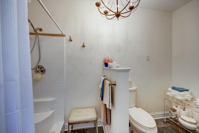 115 Old Bridge Rd, Danville, KY 40422 - bathroom featuring toilet, a shower with shower curtain, baseboards, and a chandelier