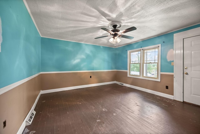 99 Wilson Ln, London, KY 40741 - unfurnished room featuring ceiling fan, a textured ceiling, wood-type flooring, and baseboards
