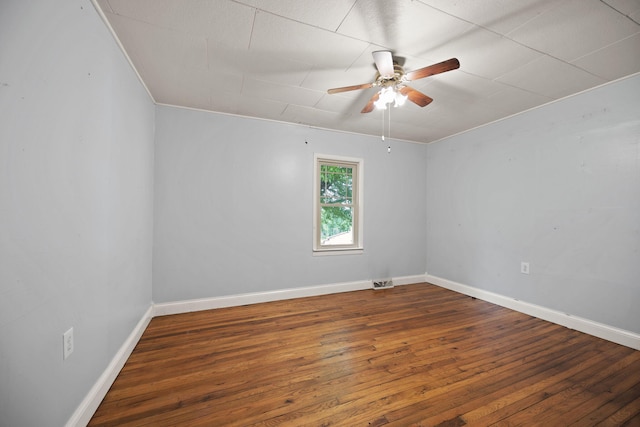 99 Wilson Ln, London, KY 40741 - unfurnished room featuring a ceiling fan, hardwood / wood-style floors, and baseboards
