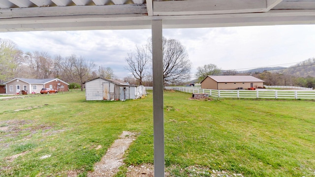220 Johnson Ln, Berea, KY 40403 - view of yard with an outdoor structure