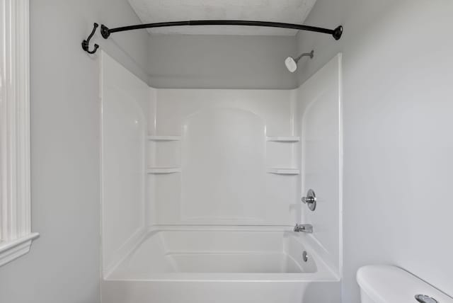 126 Frankie Dr, Richmond, KY 40475 - bathroom with toilet and shower / washtub combination