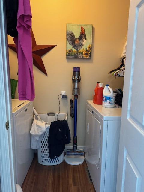 77 Bethy Rd, London, KY 40744 - washroom with washing machine and clothes dryer and wood finished floors