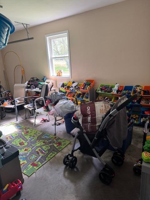 77 Bethy Rd, London, KY 40744 - playroom with concrete floors