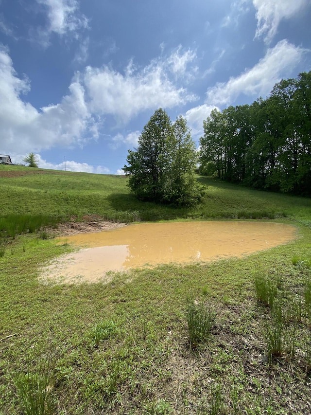 312 Poor Farm Rd, Beattyville, KY 41311