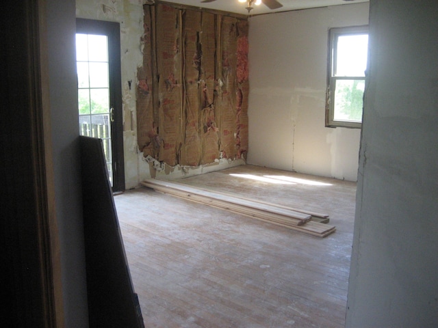 2960 Old Bloomfield Rd, Bloomfield, KY 40008 - spare room with ceiling fan
