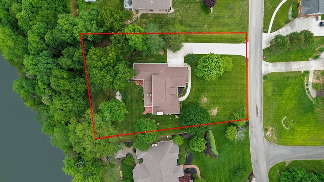512 Water Cliff Dr, Somerset, KY 42503 - aerial view of property and surrounding area featuring a large body of water and property boundaries highlighted