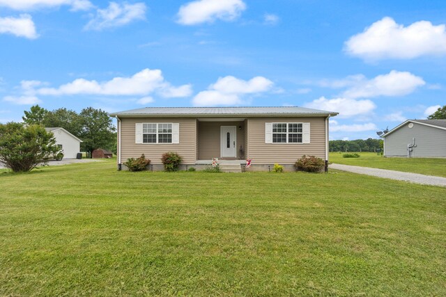 117 Autumn Dr, Russell Springs, KY 42642 - view of front of property featuring a front yard and metal roof