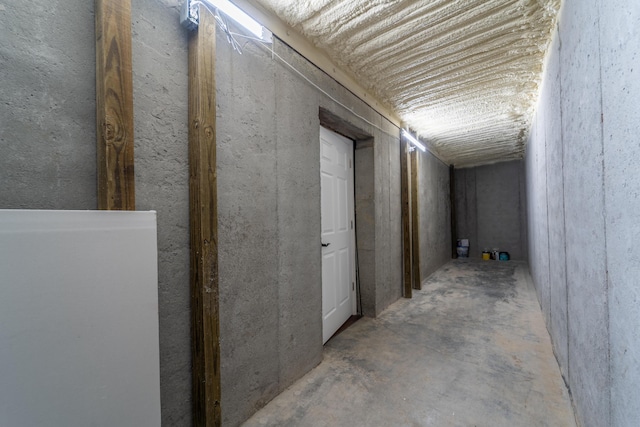 2296 Boonesborough Rd, Richmond, KY 40475 - hallway with concrete floors