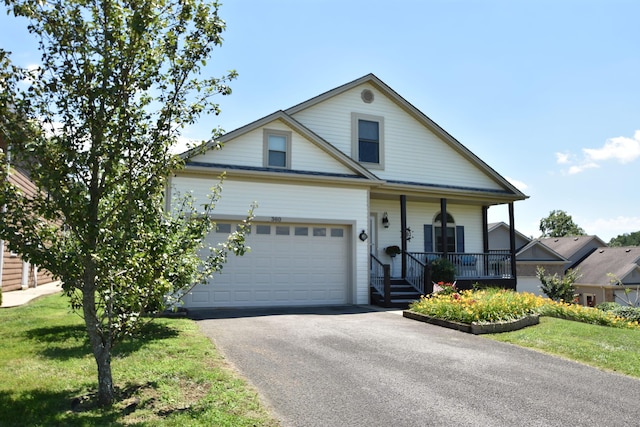 360 Persimmon Way, Harrodsburg, KY 40330 - traditional home featuring a porch, asphalt driveway, a garage, and a front yard