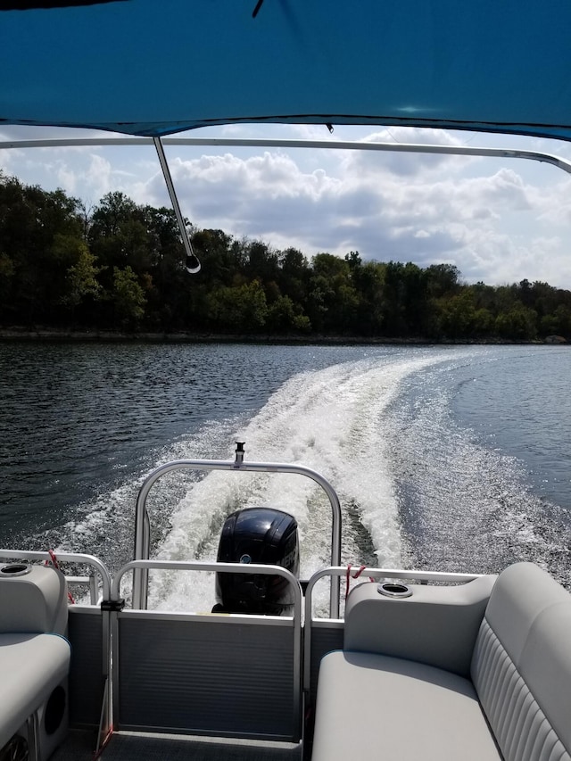 360 Persimmon Way, Harrodsburg, KY 40330 - water view