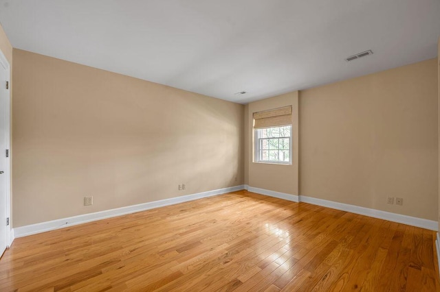 400 Redding Rd # 2, Lexington, KY 40517 - spare room featuring light wood-type flooring and baseboards