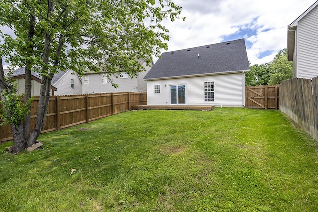 164 Strawberry Fields Rd, Lexington, KY 40516 - rear view of house with a shingled roof