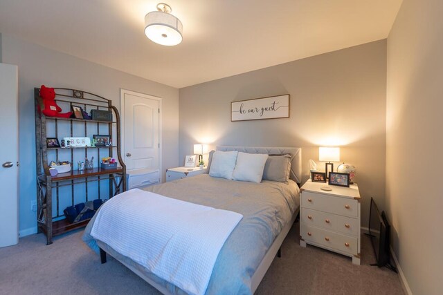 133 Kirkstall Way, Georgetown, KY 40324 - carpeted bedroom featuring baseboards
