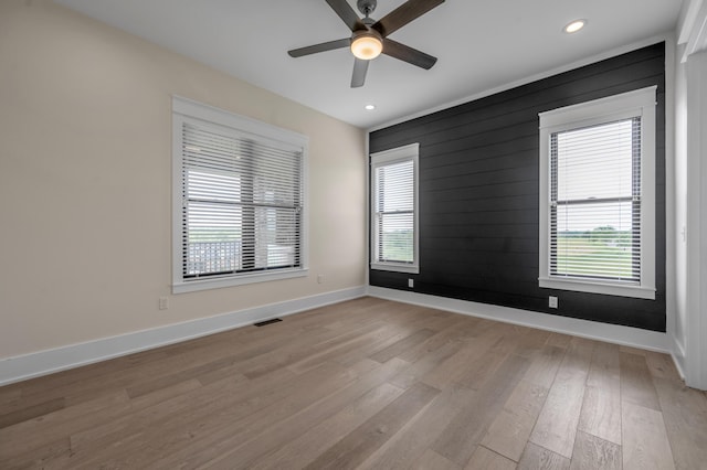 1408 Champion Way, Richmond, KY 40475 - unfurnished room with ceiling fan, light wood finished floors, baseboards, and recessed lighting