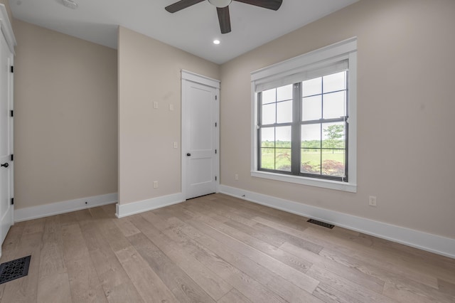 1408 Champion Way, Richmond, KY 40475 - unfurnished bedroom with light wood-style flooring, baseboards, recessed lighting, and ceiling fan