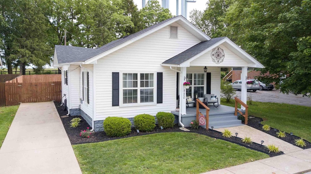720 Link Ave, Paris, KY 40361 - bungalow with covered porch and roof with shingles
