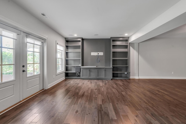 2131 Patchen Lake Ln, Lexington, KY 40505 - unfurnished living room featuring dark wood finished floors, baseboards, and recessed lighting