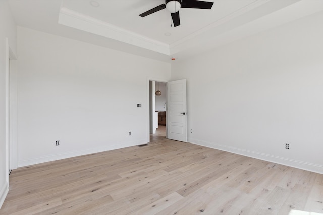 4252 Equestrian Way, Richmond, KY 40475 - unfurnished room featuring a raised ceiling, light wood-style floors, and ornamental molding