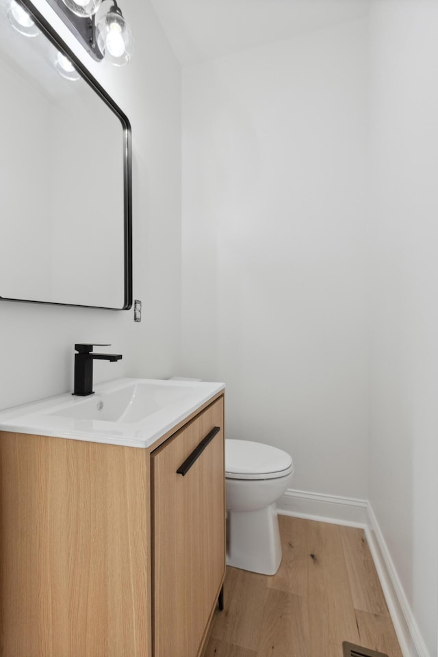 4252 Equestrian Way, Richmond, KY 40475 - half bath with vanity and wood finished floors