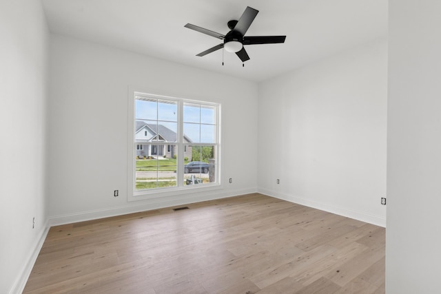 4252 Equestrian Way, Richmond, KY 40475 - spare room with light wood finished floors and a ceiling fan