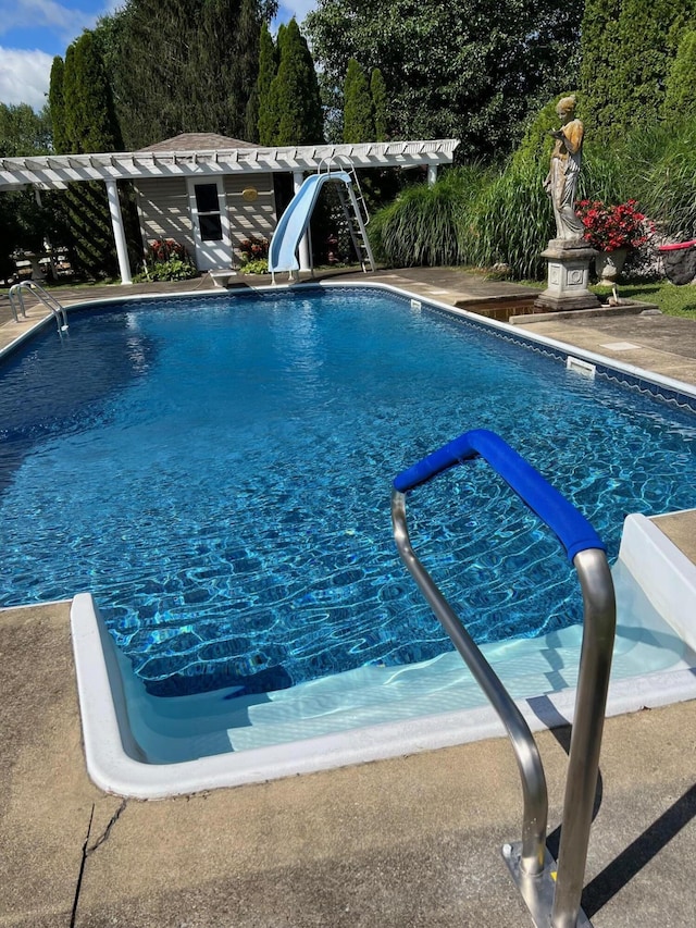 1740 Gose Pike, Danville, KY 40422 - swimming pool with a water slide