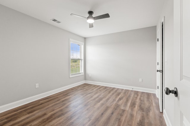 5001/5003 Melana Way, Richmond, KY 40475 - spare room featuring dark wood-style floors, a ceiling fan, and baseboards