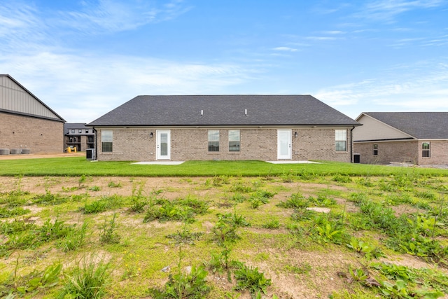 5001/5003 Melana Way, Richmond, KY 40475 - back of house featuring brick siding and a yard