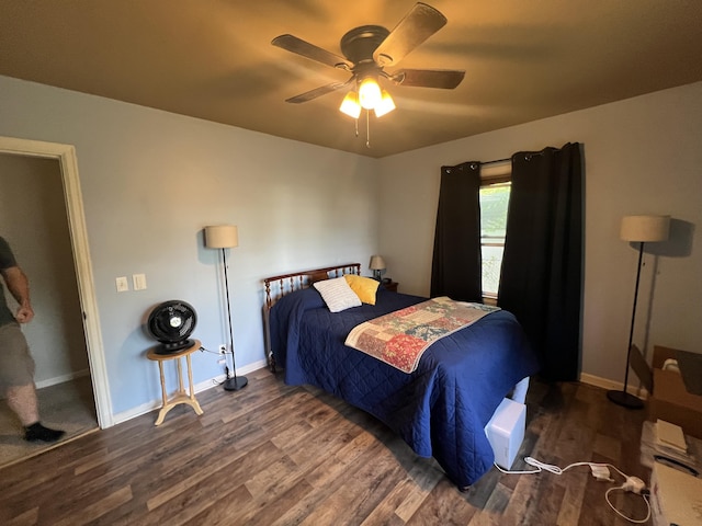 122 Mac Ct, Harrodsburg, KY 40330 - bedroom featuring wood finished floors, baseboards, and a ceiling fan