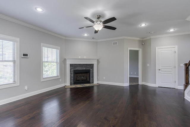 3880 Leighton Ln, Lexington, KY 40515 - unfurnished living room featuring a ceiling fan, a fireplace with raised hearth, dark wood-style floors, recessed lighting, and baseboards