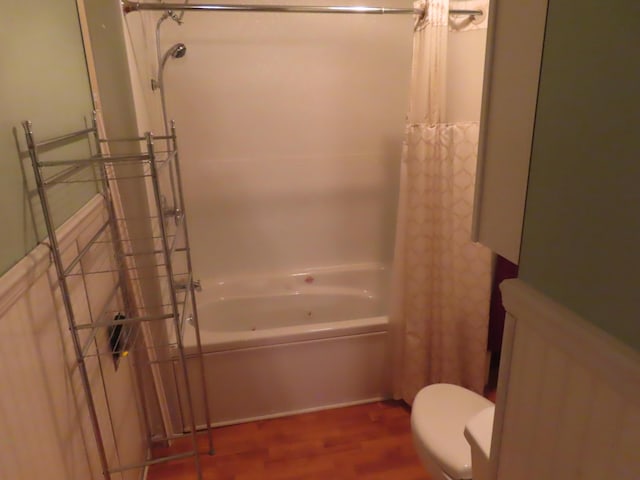 3200 US-60 W, Morehead, KY 40351 - full bath with shower / bath combo with shower curtain, toilet, and wood finished floors