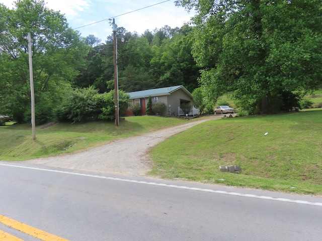 3200 US-60 W, Morehead, KY 40351 - view of front of home featuring a front lawn and driveway